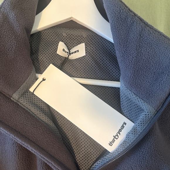 Thirty Years Ari fleece set - Picture 4 of 4